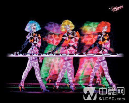 法国疯马艳舞团