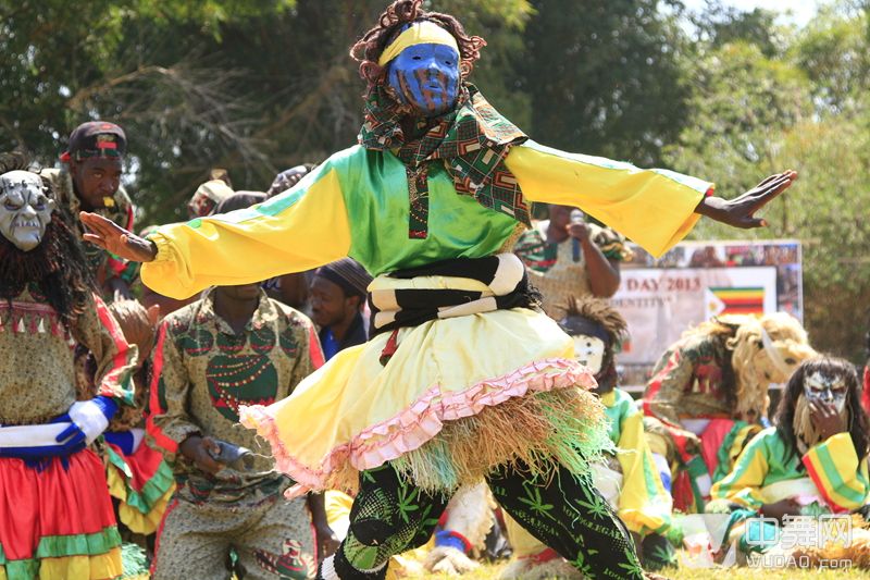 面具舞:南部非洲独特的"通灵"舞蹈