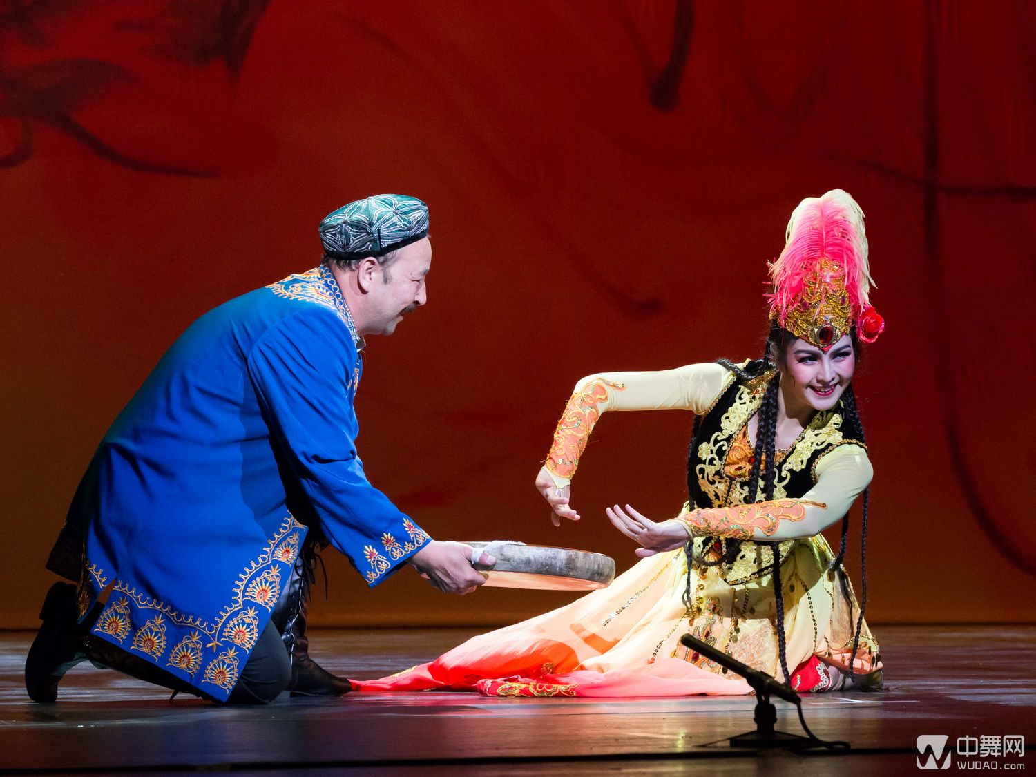 《阿拉木汗的欢笑》剧照