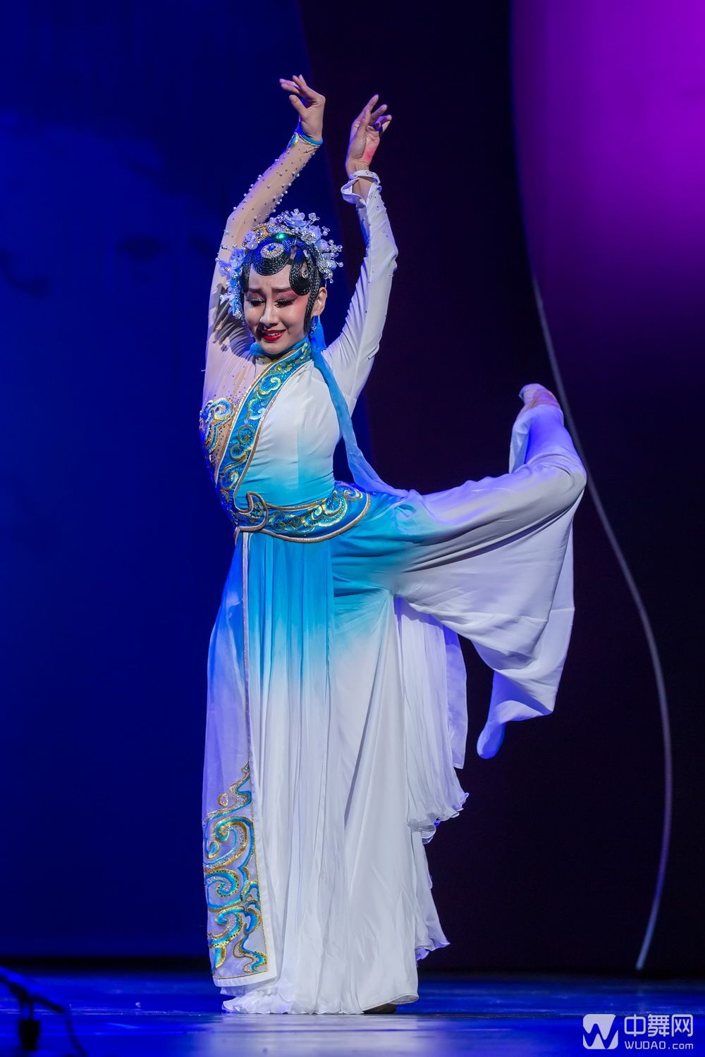 中国东方演艺集团《中国的脚步》精品舞蹈晚会中秋巨献【组图】