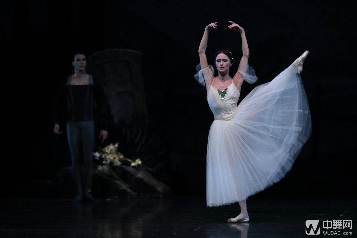 芭蕾版"人鬼情未了"浪漫起舞 《吉赛尔》高清剧照-芭蕾舞-会跳舞的