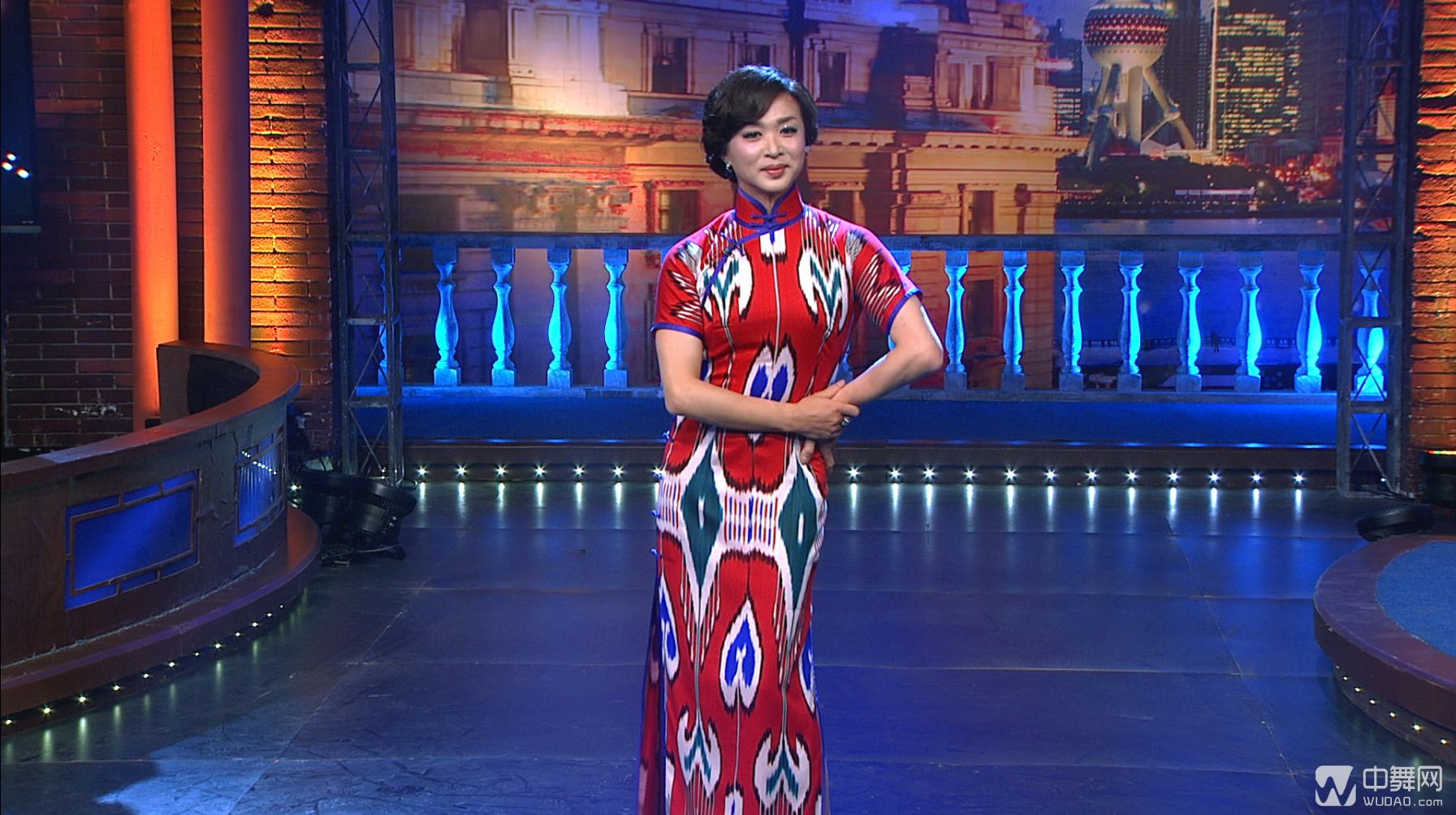 一鸣惊人 《金星秀》首播同时段收视夺冠