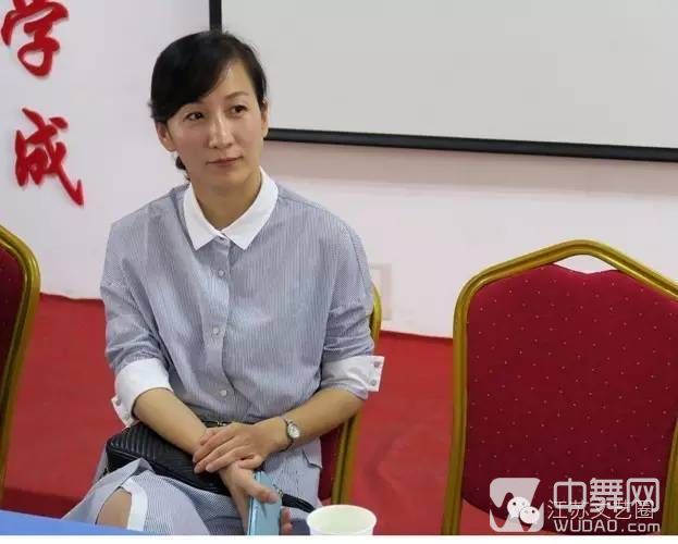 连云港市舞蹈艺术促进会主席洪斌