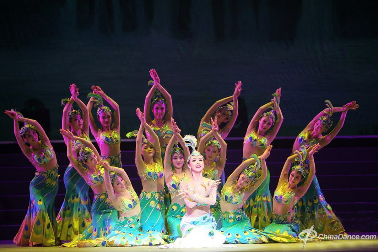 东方歌舞团《环球风情》精美图片集锦